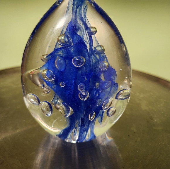 Beautiful Large Blue Paperweight with Bubbles in GUC - Picture 1 of 6